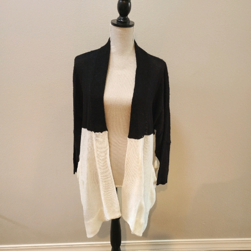 2 chic luxe Open cardigan with pockets